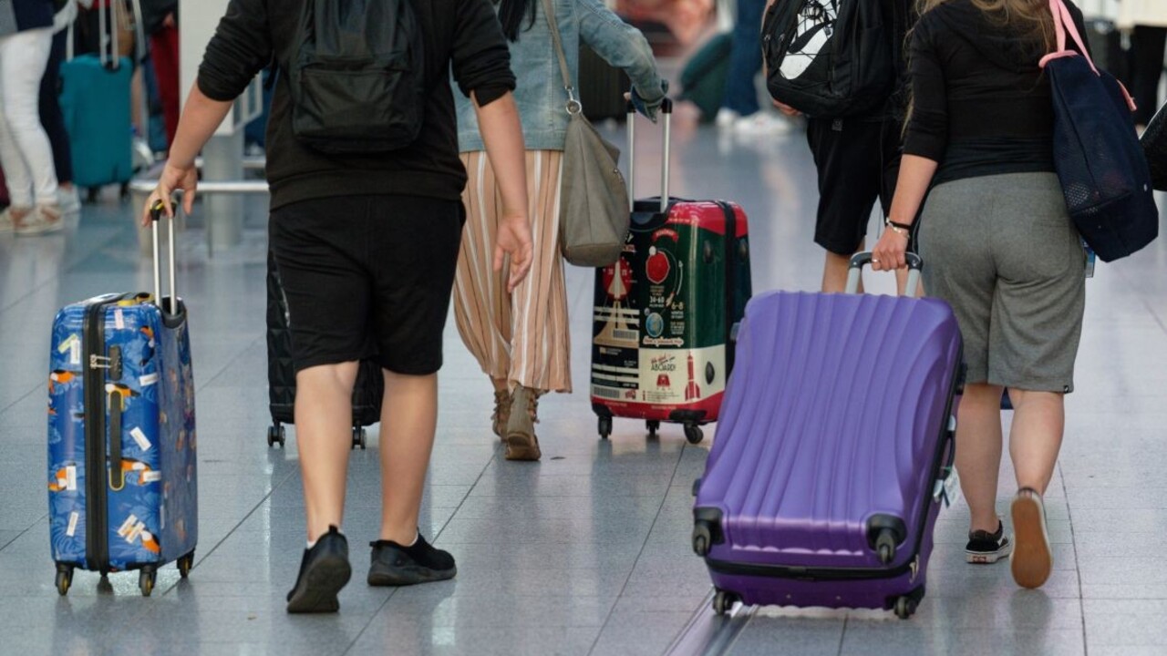Nemecko uvoľňuje obmedzenia pre cestujúcich z Británie a Ruska