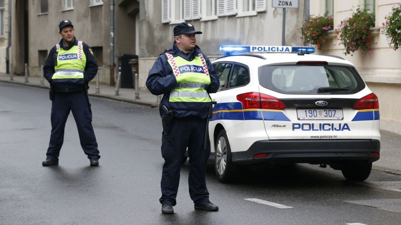 Naháňačka chorvátskych policajtov s prevádzačmi migrantov si vyžiadala obeť