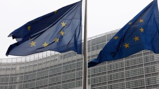 Porušenie práva EÚ a ovplyvňovanie nezávislosti úradu. Eurokomisia začala proti SR konanie pre zákon o ÚOO