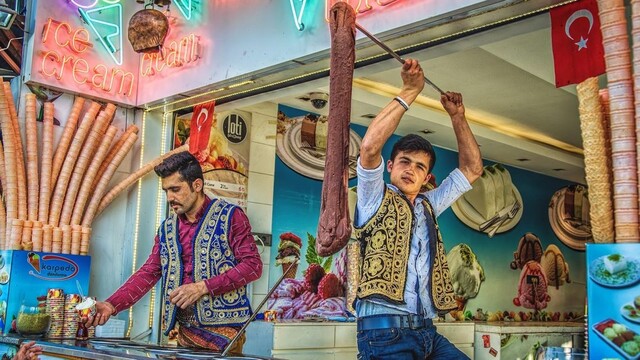 Turecká tuhá zmrzlina