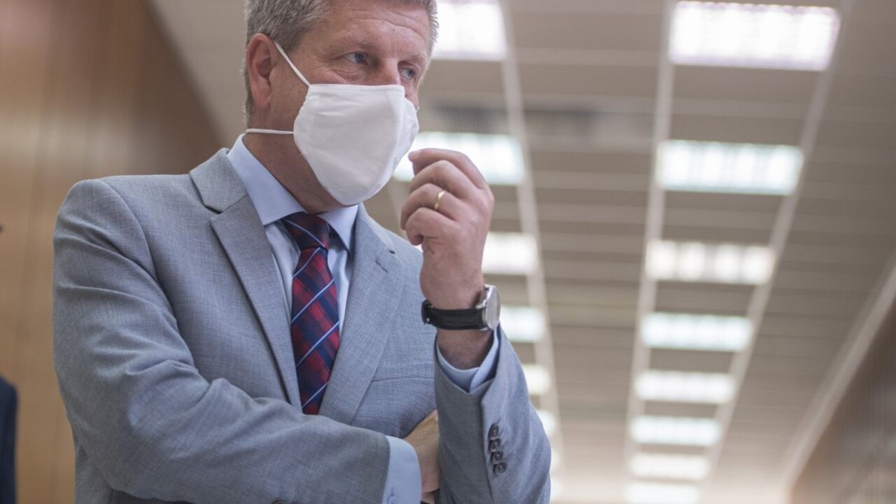 Lengvarský je vo funkcii 100 dní