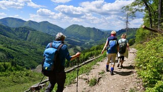 Zahraniční turisti na Slovensku zostávajú kratšie ako pred covidom