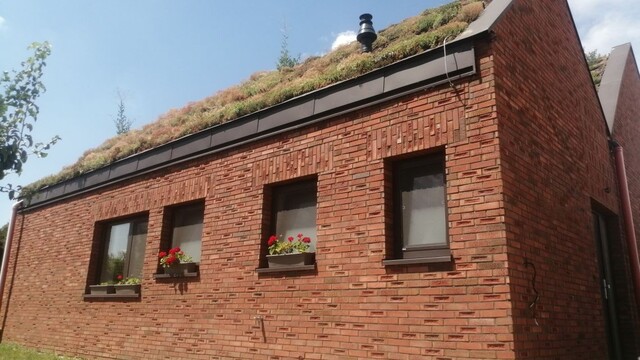 Zelená strecha v Zálesí v okrese Senec