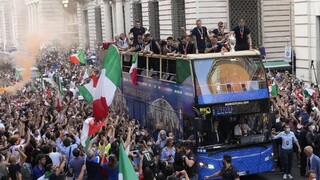 Počet nakazených v Taliansku prudko stúpa, môžu za to aj oslavy po triumfe vo futbale