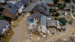 Zostali len trosky, odpad a bahno. Povodne šokovali viaceré štáty Európy
