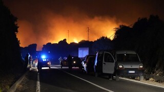 Požiare na Sardínii spôsobili rozsiahle škody, evakuovať museli stovky ľudí