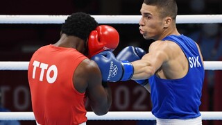 Slovenský boxer Csemez postúpil na olympiáde do osemfinále