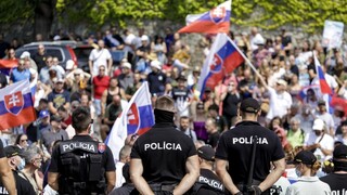 V Košiciach prebiehajú protesty. Ľudia nie sú spokojní s konaním vlády