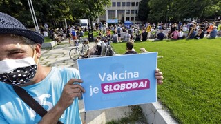 Prišli podporiť očkovanie. Na protesty odporcov reagovali vlastným stretnutím