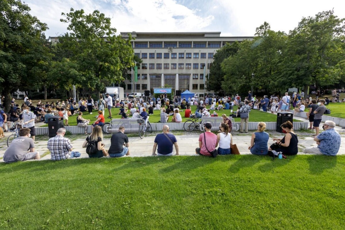 Verejná manifestácia s názvom Za očkované Slovensko
