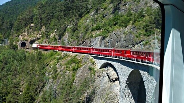 Glacier Express vo Švajčiarsku.