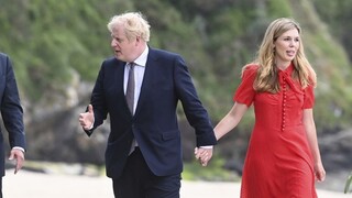 Radosť v rodine premiéra Johnsona. Jeho manželka Carrie je tehotná