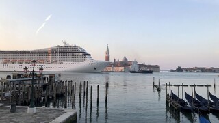 Veľké výletné lode už do Benátok nevstúpia, aktivisti hovoria o víťazstve