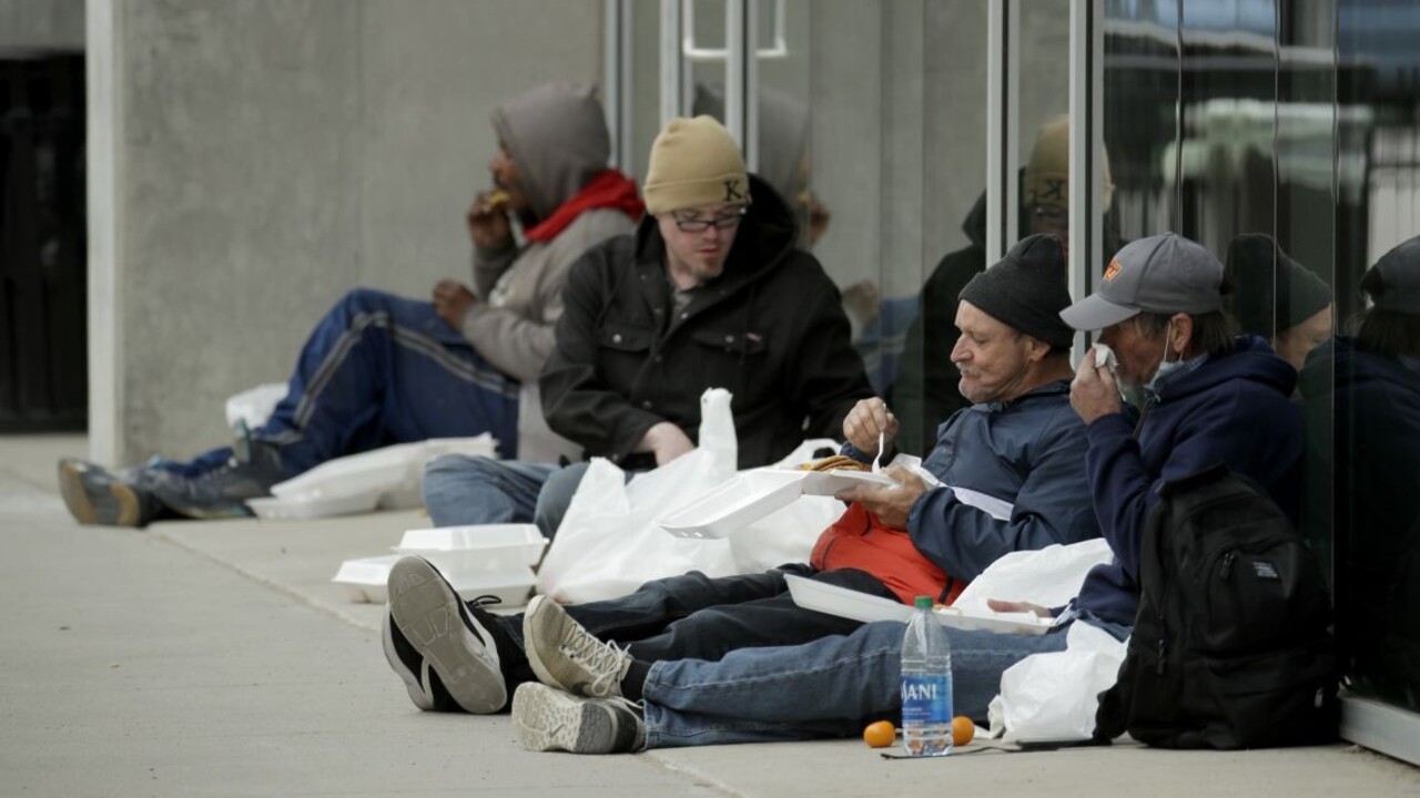 Milióny Američanov sa môžu stať bezdomovcami, moratórium na vysťahovanie nepredĺžili