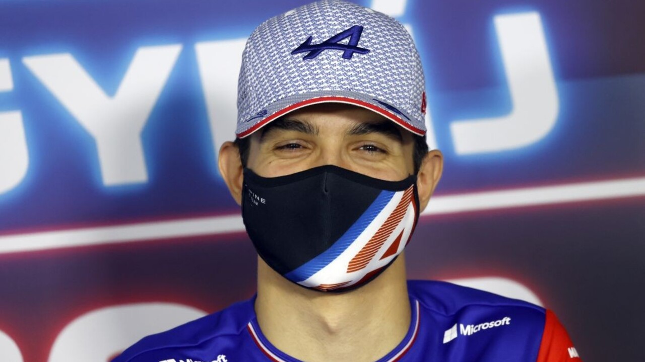 Prekvapujúcim víťazom Veľkej ceny Maďarska sa stal Francúz Esteban Ocon