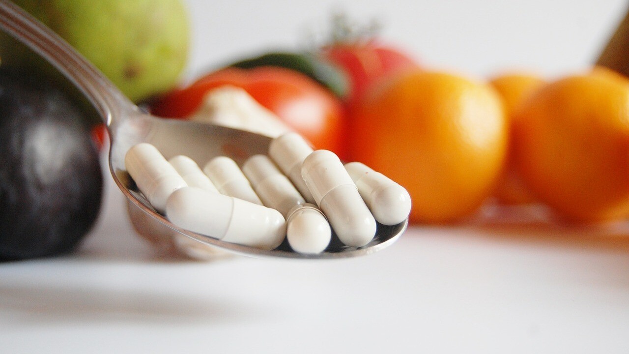 Aj vitamínom C sa môžete predávkovať: Negatívne účinky pocítia črevá, obličky aj srdce