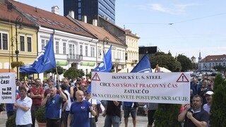 Stovky zamestnancov US Steel pochodovali centrom Košíc