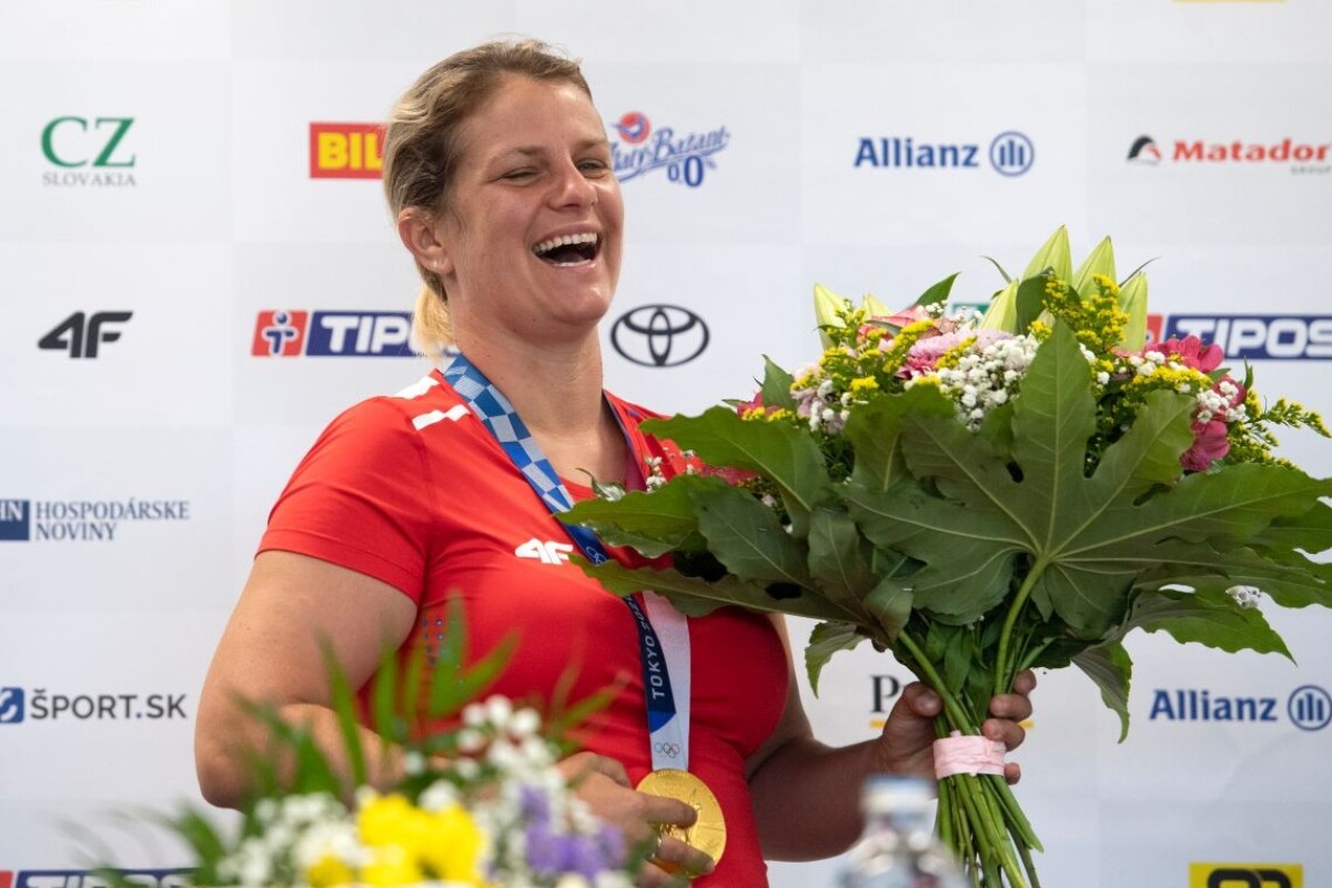 Zuzana Rehák Štefečeková sa teší zo zlata.