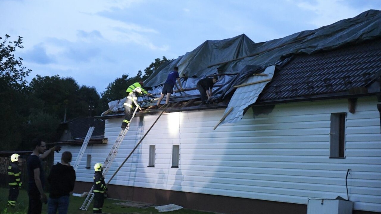 Tornádo na východe mohlo mať rýchlosť až 200 kilometrov za hodinu, tvrdia meteorológovia