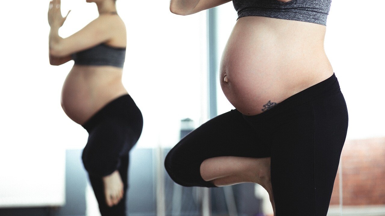 Joga počas tehotenstva pomáha aj plodu, pozor však na teplotu prostredia