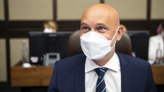Zaočkovaných je 66 percent učiteľov, minister im za to poďakoval