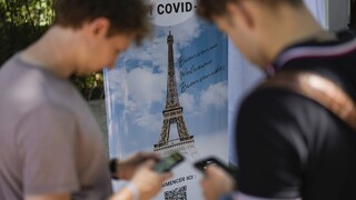Francúzsko uvoľnilo pravidlá. Ak ste zaočkovaný, už nebudete potrebovať test