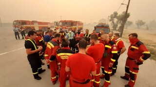 Slovenskí hasiči už zasahujú v teréne. Zverejnili fotografie z gréckeho ostrova