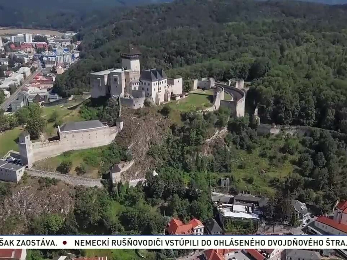 leto_na_slovensku_trenciansky_hrad_14002_4.jpg