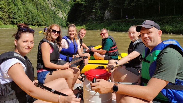 Patrik Tkáč si spolu so svojou rodinou užili aj raft.