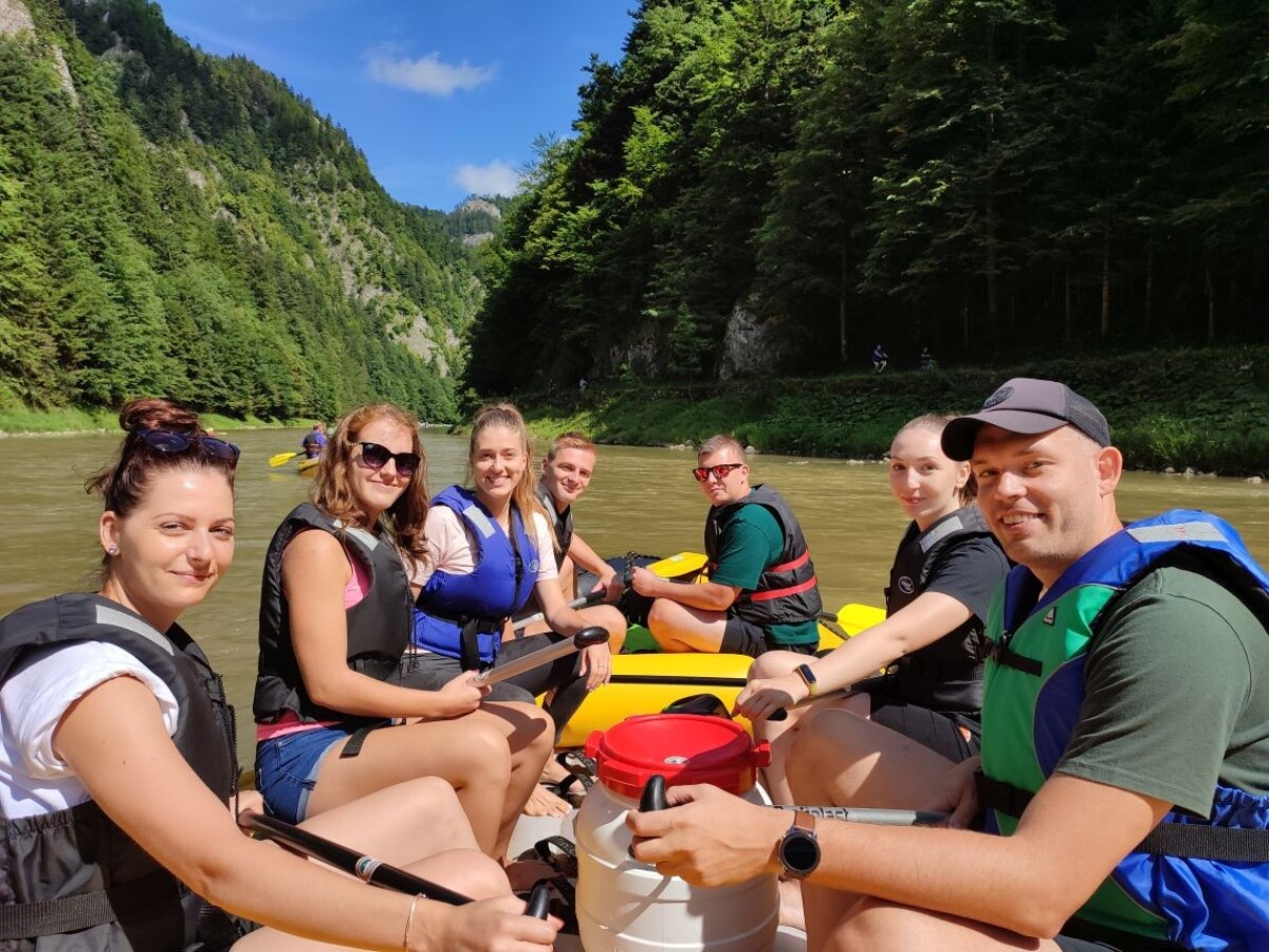 Patrik Tkáč s rodinou stihli aj rafty.