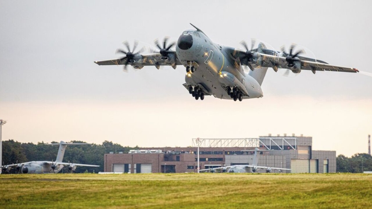 S evakuáciou svojich občanov z Afganistanu začalo aj Nemecko