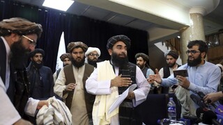 Talibanská vláda na prvom zasadnutí schválila nové pasy a preukazy