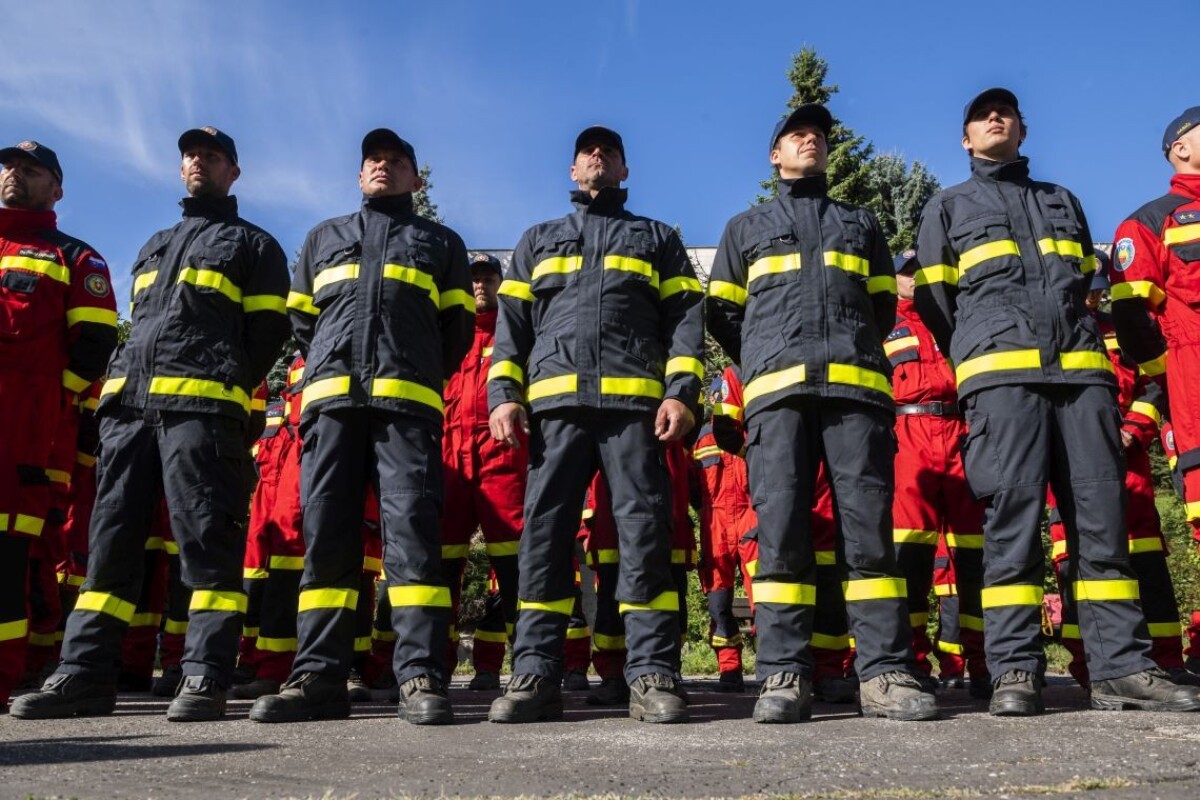 Členovia Modulu hasenia požiarov.