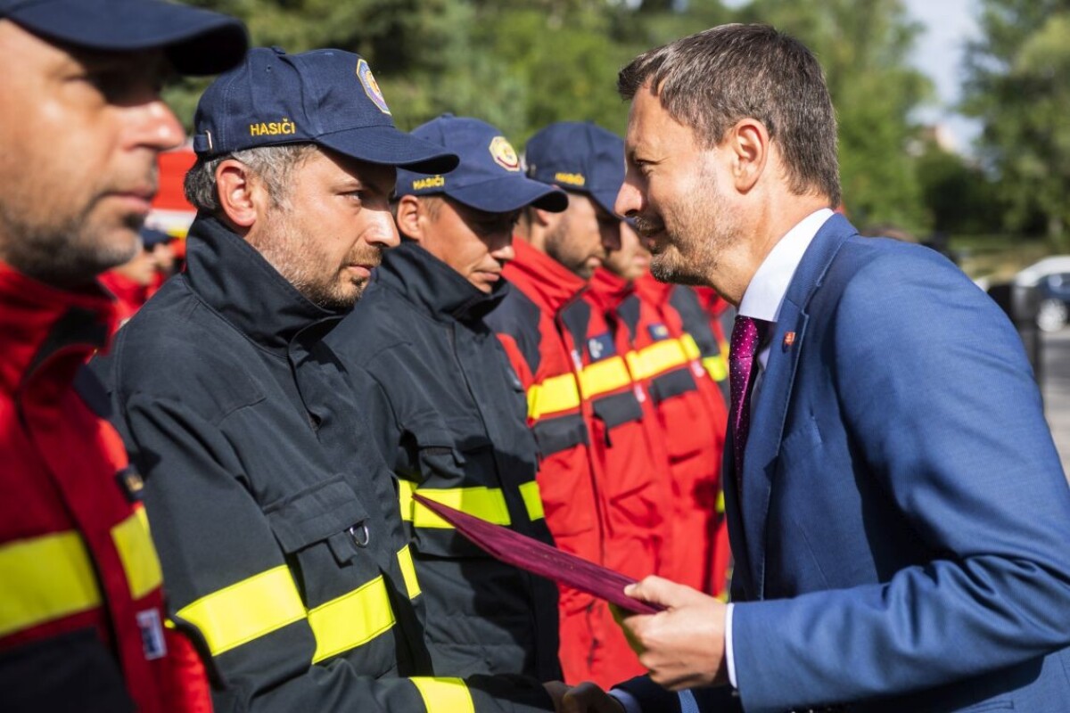 Členovia Modulu hasenia požiarov.
