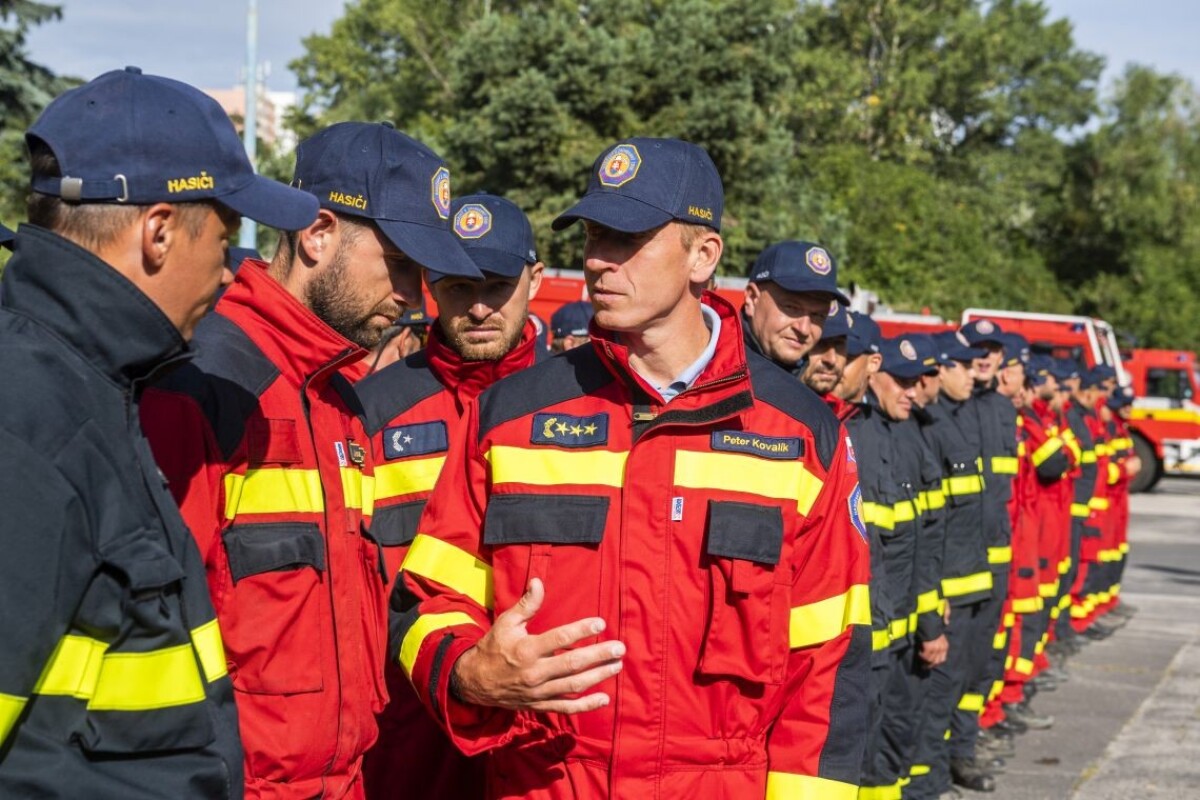 Členovia Modulu hasenia požiarov.