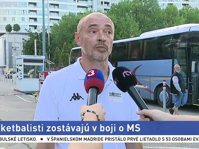 Slovenskí basketbalisti sa vrátili zo Skopje. Dali do toho všetko, hovorí o úspechu tréner