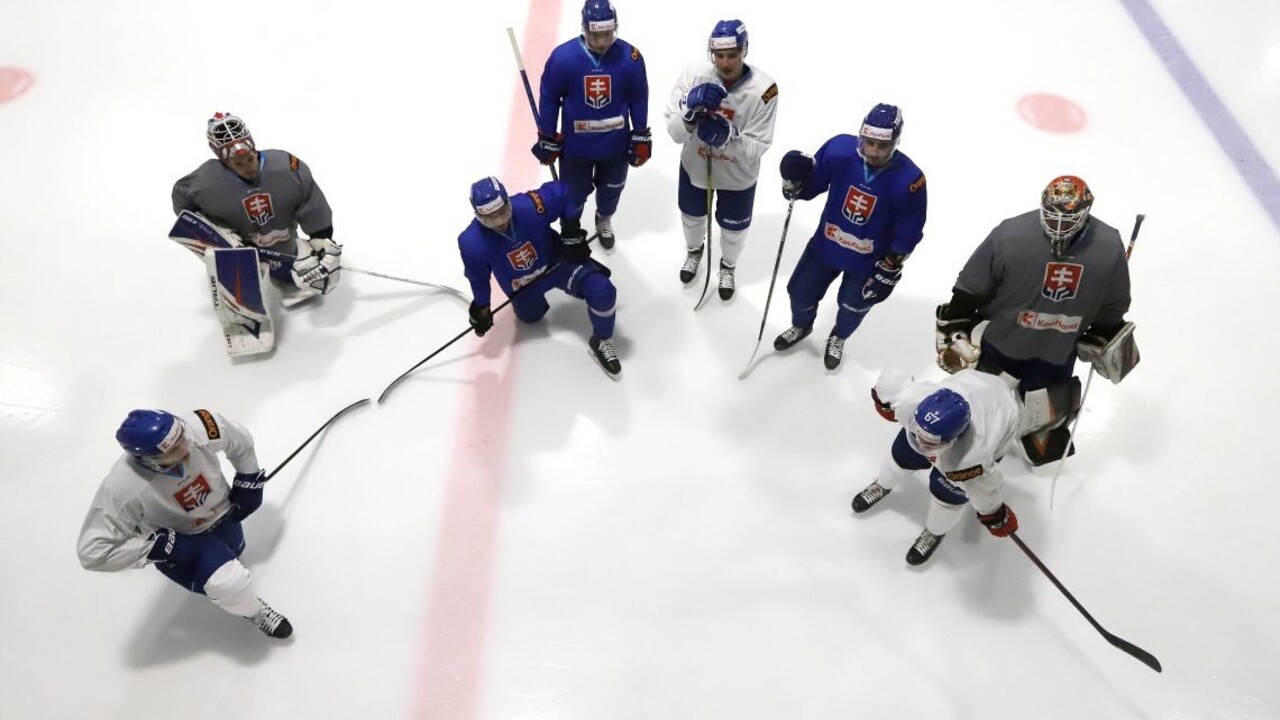 Zápasy už aj s fanúšikmi. Hokejový zväz spustil predaj vstupeniek na olympijskú kvalifikáciu