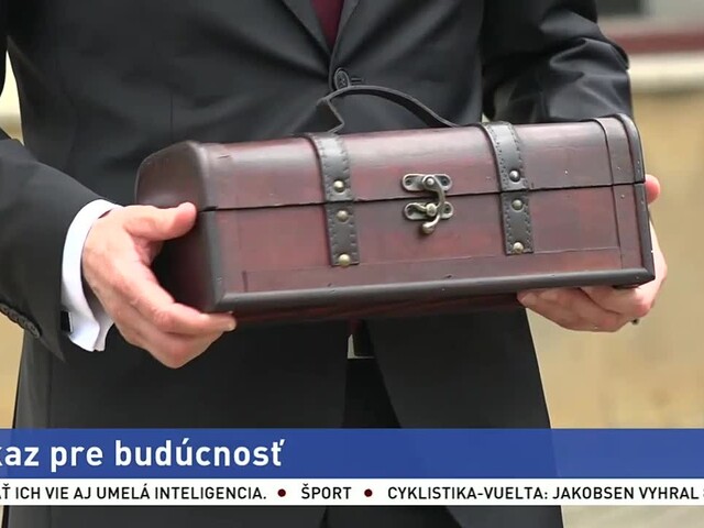 Odkaz pre budúce generácie. Kežmarčania uložili do reduty časovú schránku