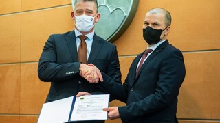 Mikulec podnikne kroky voči policajnému prezidentovi, pripustil aj postavenie mimo služby