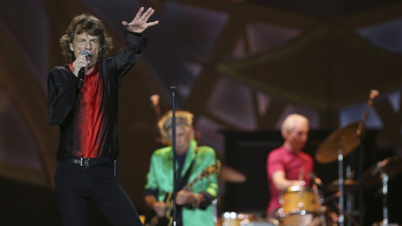 Turné Rolling Stones bude pokračovať podľa plánu aj po tom, ako zomrel Watts