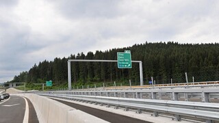 Výstavba diaľnic sa má urýchliť, poslanci schválili novelu zákona