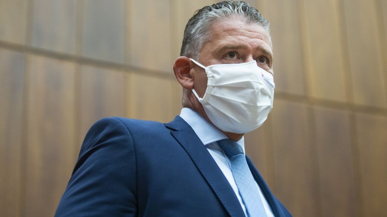 Nesmieme byť vystavení príchodu veľkého počtu migrantov z Afganistanu, hovorí Mikulec