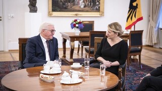Nemecký prezident začína dvojdňovú návštevu Slovenska, prijme ho Čaputová