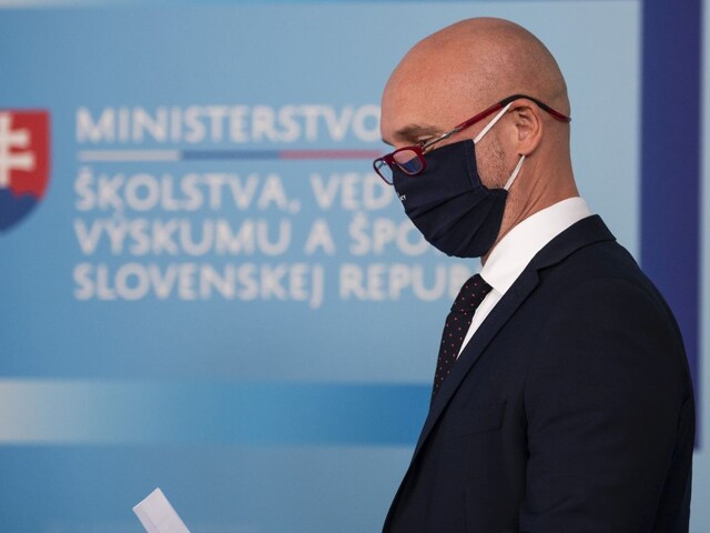 Prvé projekty z plánu obnovy sa realizujú. Gröhling podporí všetky školy, ktoré splnili podmienky