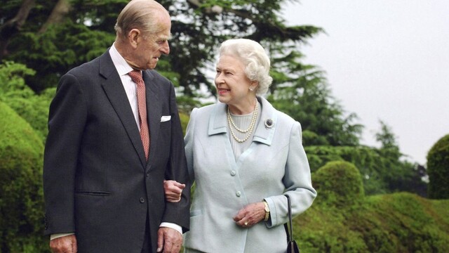 Alžbetu II. pochovajú vedľa manžela princa Philipa.