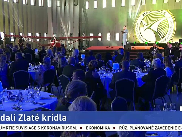 Pocta osobnostiam slovenského letectva. V predvečer leteckých dní SIAF rozdali Zlaté krídla