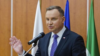 Situácia s migrantmi je kritická. Poľský Sejm schválil výnimočný stav v regiónoch pri Bielorusku