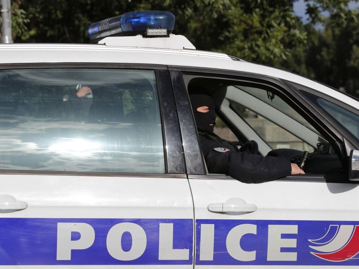 Ukradli tovar v hodnote 10-miliónov eur. Polícia zadržala podozrivých z lúpeže v klenotníctve