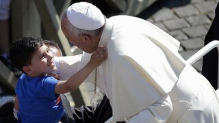 Účasť žiakov na podujatiach s pápežom sa považuje za exkurziu, informuje ministerstvo