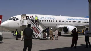 Z afganského Kábulu vzlietlo prvé lietadlo po odchode vojakov z USA